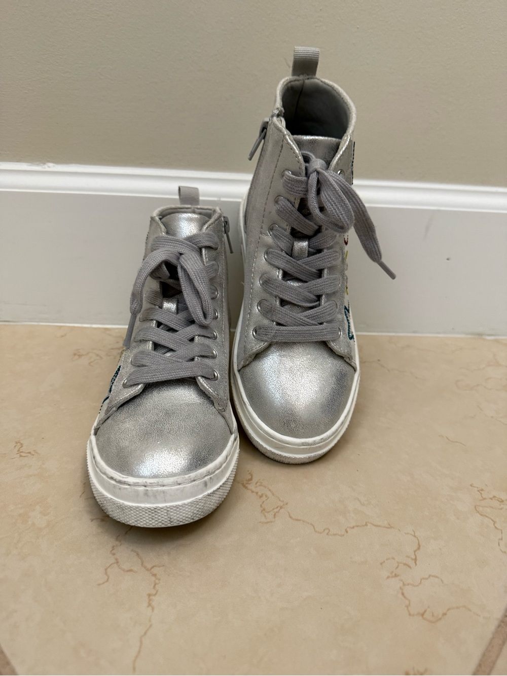 Steve Madden high top girls sneaker size 1